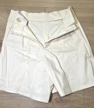 Load image into Gallery viewer, Bambolina Hot Shorts